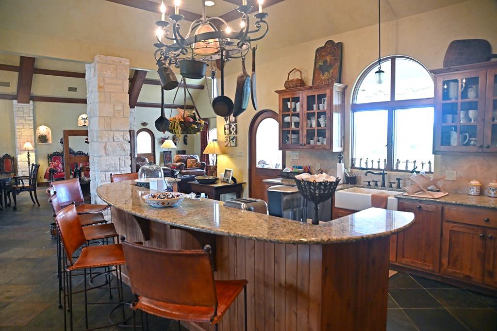 5904 Old Yoakum Road, Cuero, Texas image 10