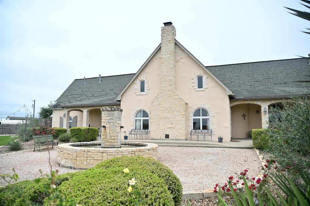 5904 Old Yoakum Road, Cuero, Texas image 3