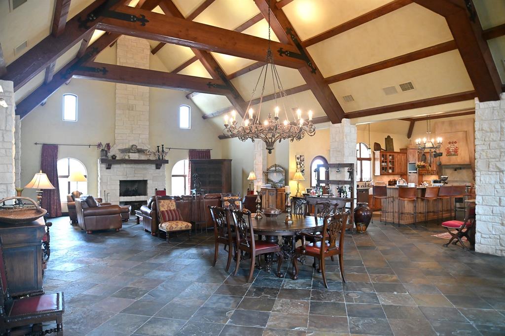 5904 Old Yoakum Road, Cuero, Texas image 4