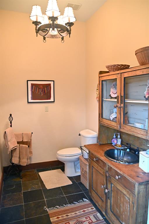 5904 Old Yoakum Road, Cuero, Texas image 17