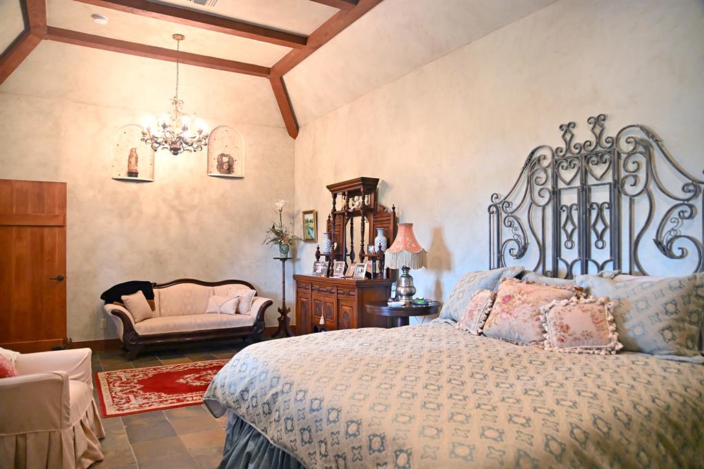 5904 Old Yoakum Road, Cuero, Texas image 11
