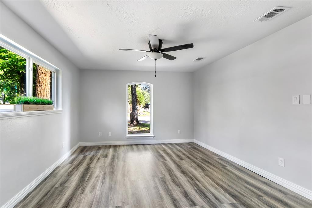 3214 Cedar Knolls Drive, Kingwood, Texas image 24