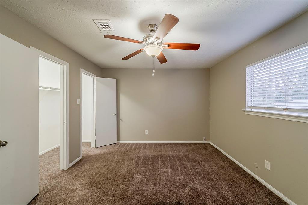 2335 Marble Falls Drive, Spring, Texas image 8