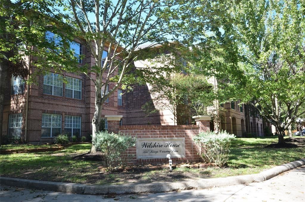 Photo of 2815 Kings Crossing Drive #319, Kingwood, TX 77345 (MLS # 81323612)