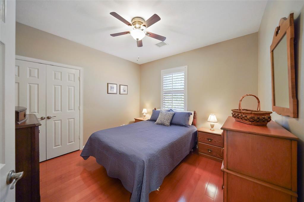 126 E Mirror Ridge Circle, The Woodlands, Texas image 27