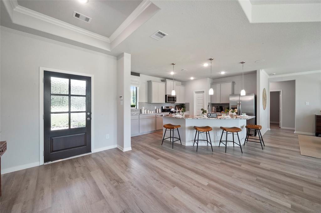801 Barton Place Drive, Cleveland, Texas image 3