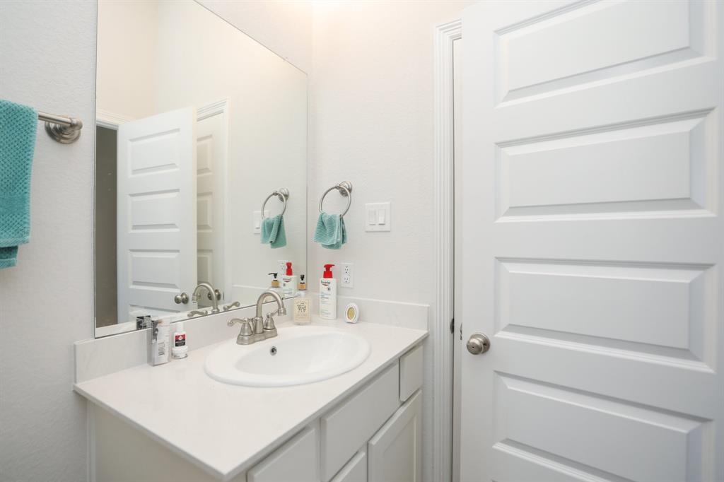 10134 Blythe Street, Rosharon, Texas image 37