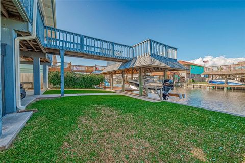 A home in Bayou Vista