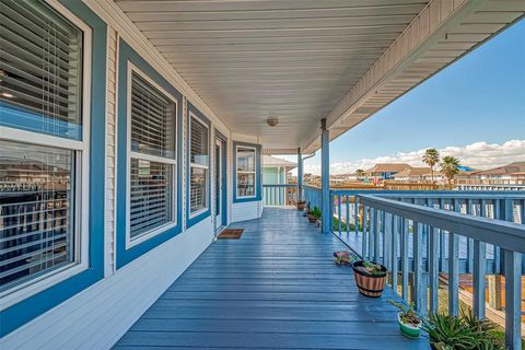 A home in Bayou Vista