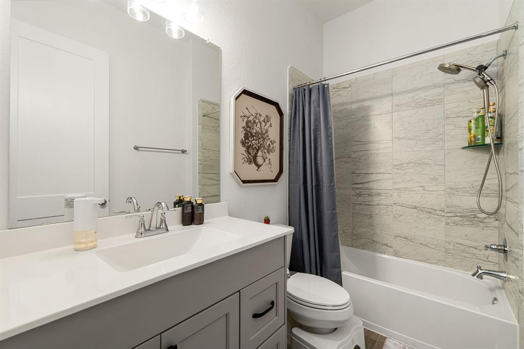 4907 Vaughan Way, Iowa Colony, Texas image 25