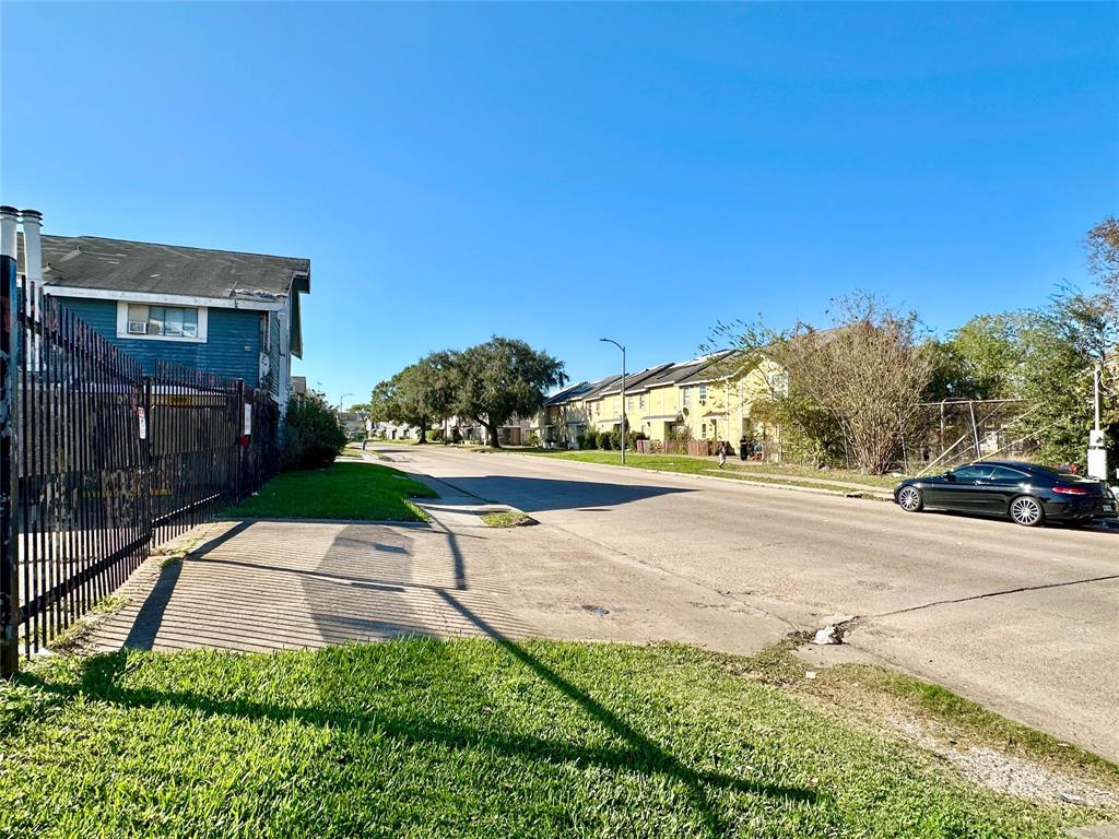 8405 Wilcrest Drive #2902, Houston, Texas image 16
