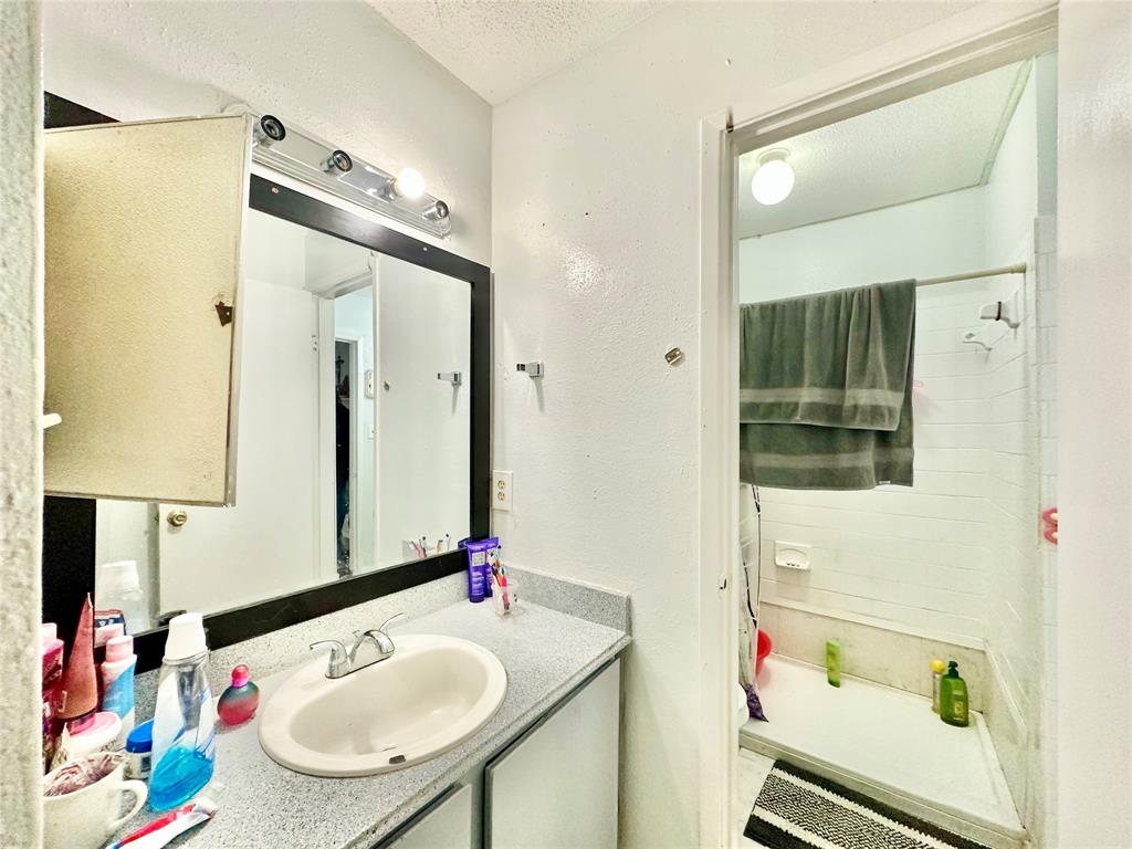 8405 Wilcrest Drive #2902, Houston, Texas image 12