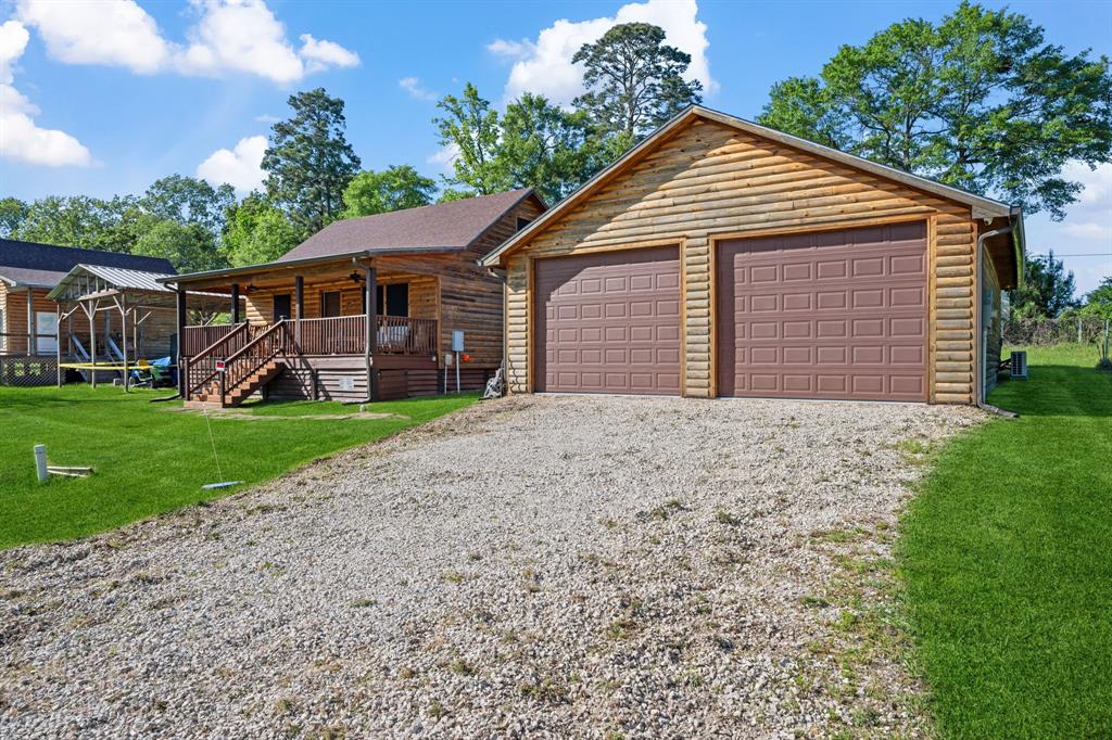 256 Water Oak, Livingston, Texas image 4
