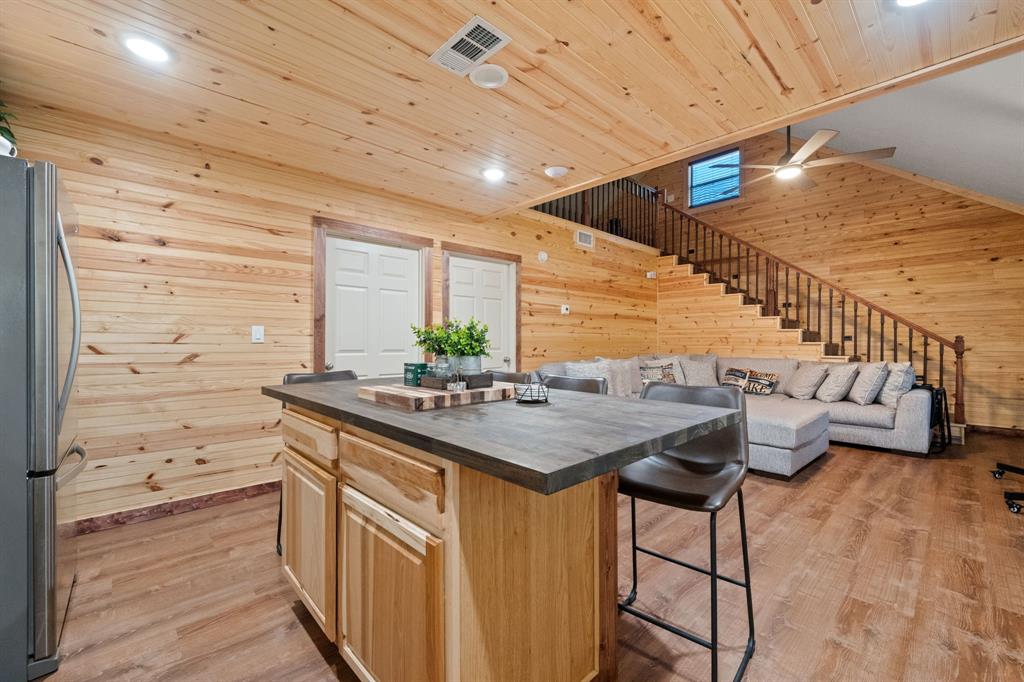 256 Water Oak, Livingston, Texas image 12