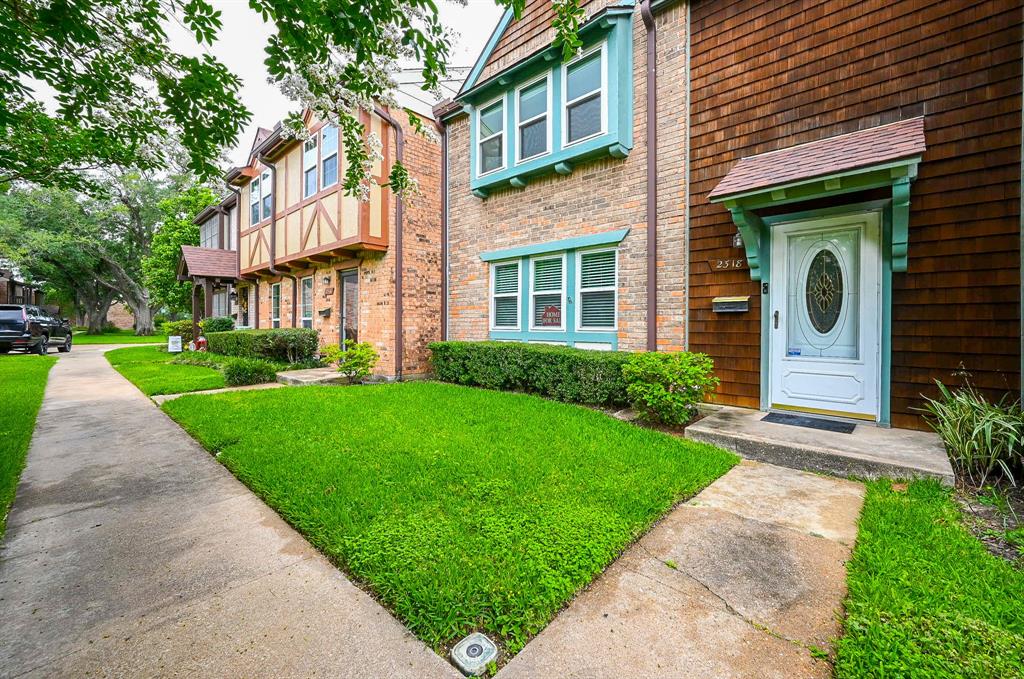 2318 Shadowdale Drive #297, Houston, Texas image 1