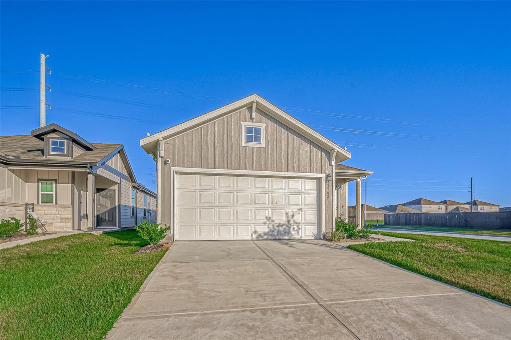 23702 Escardilla Drive, Hockley, Texas image 3