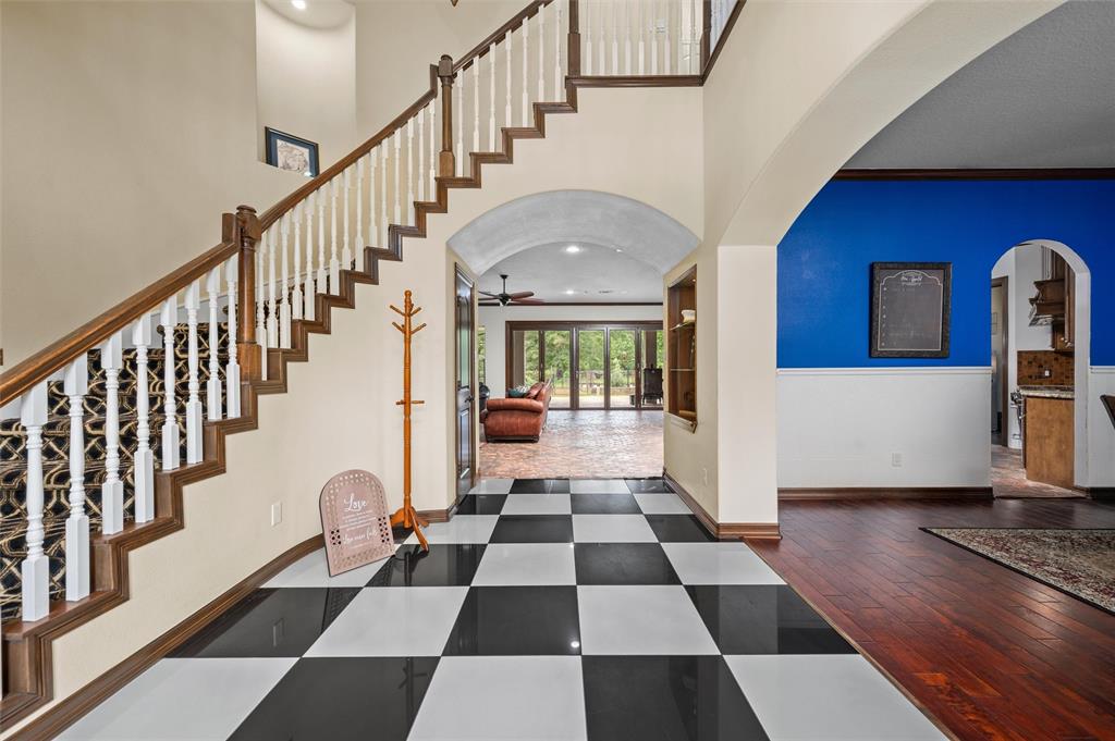 2790 Derby Lane