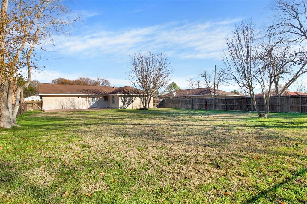 506 Edgebrook Drive, Houston, Texas image 20