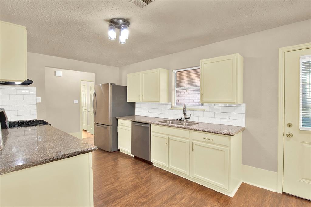 506 Edgebrook Drive, Houston, Texas image 5