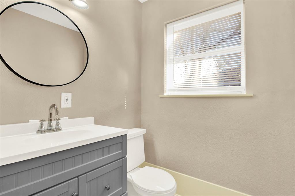 506 Edgebrook Drive, Houston, Texas image 16