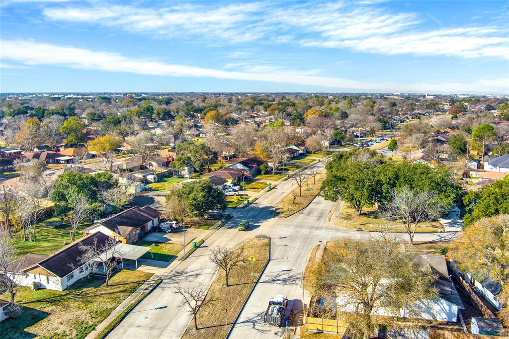 506 Edgebrook Drive, Houston, Texas image 21
