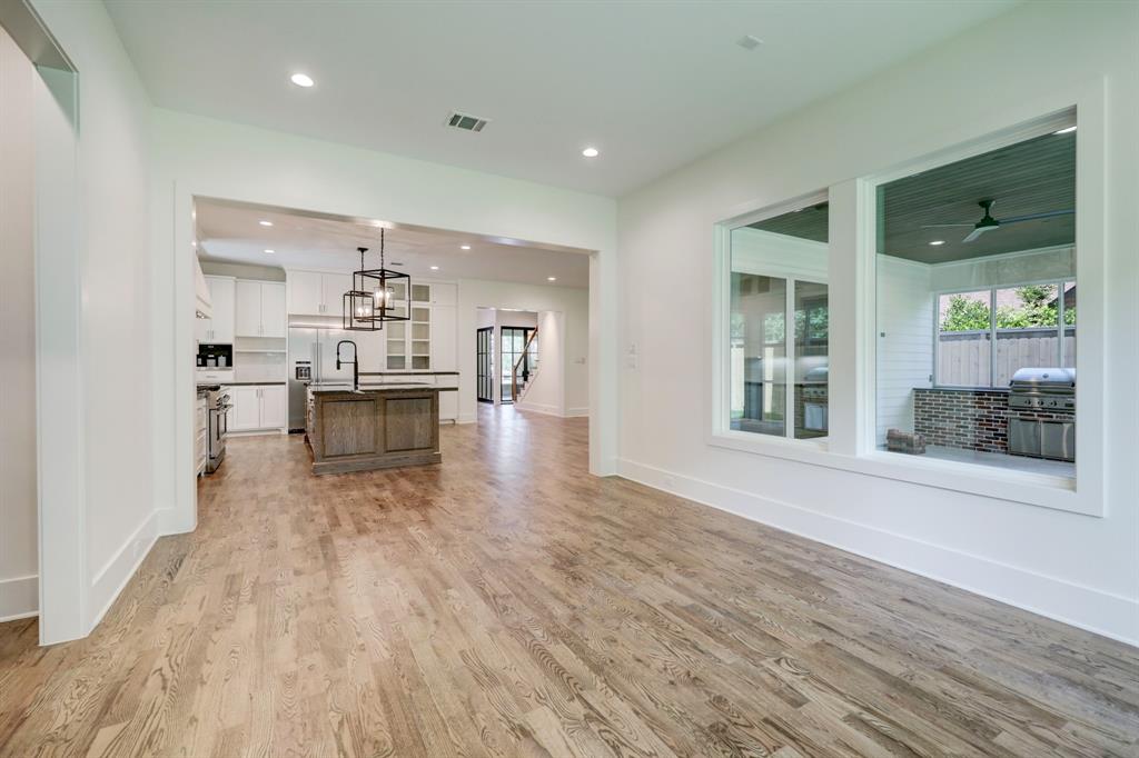 1243 Candlelight Lane, Houston, Texas image 24