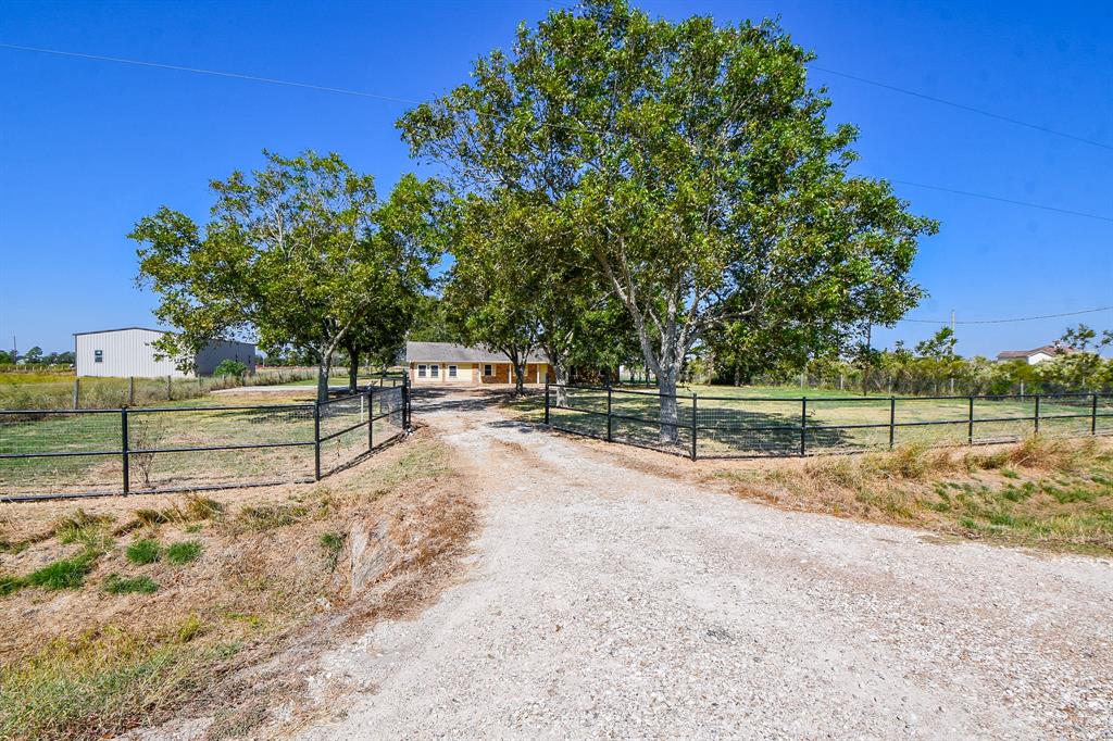 5610 Fenske Lane, Needville, Texas image 5