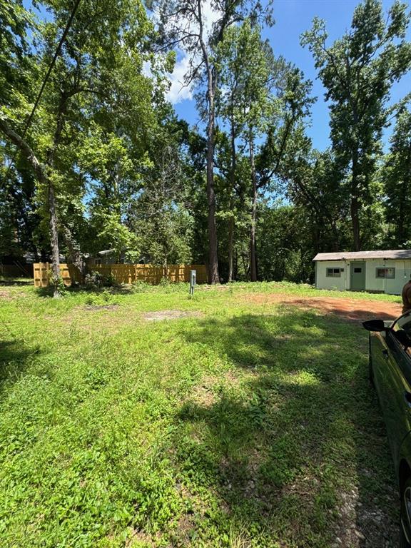 12033 Lakeside Drive, Conroe, Texas image 2