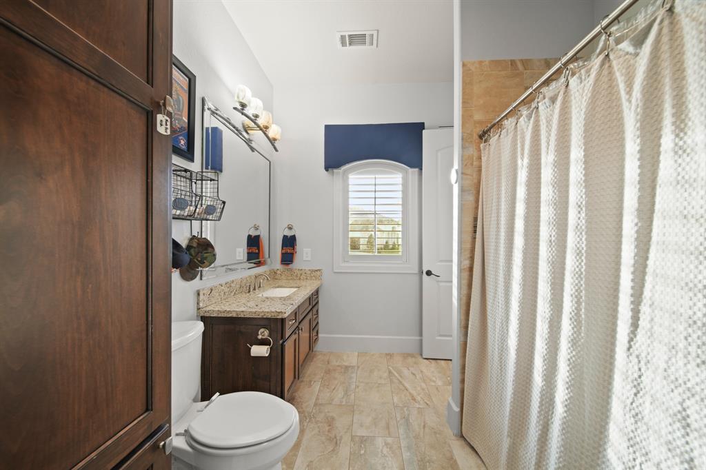 213 Los Frailes Drive, Friendswood, Texas image 39