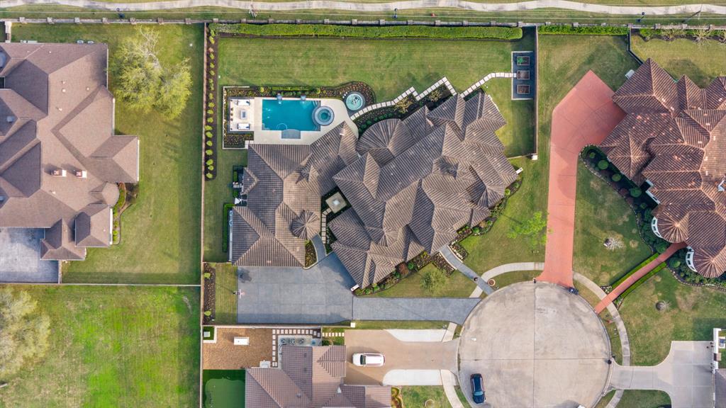 213 Los Frailes Drive, Friendswood, Texas image 49