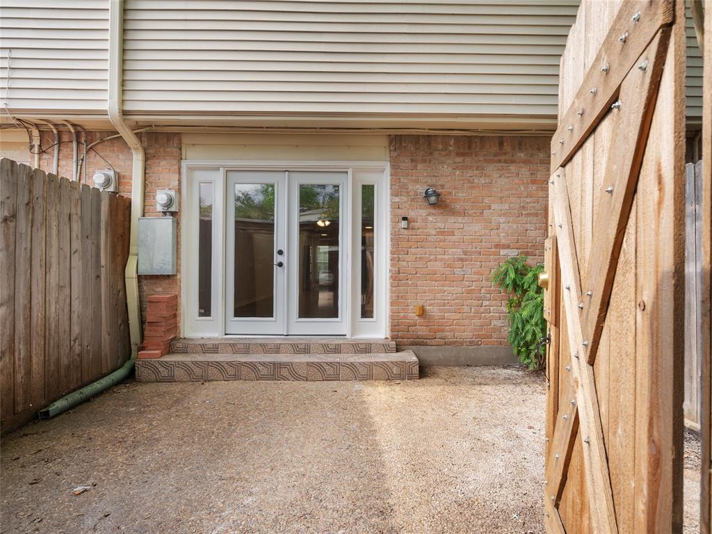 13286 Trail Hollow Drive, Houston, Texas image 27
