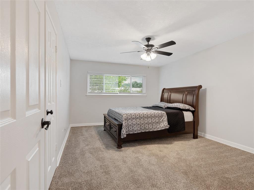 13286 Trail Hollow Drive, Houston, Texas image 16