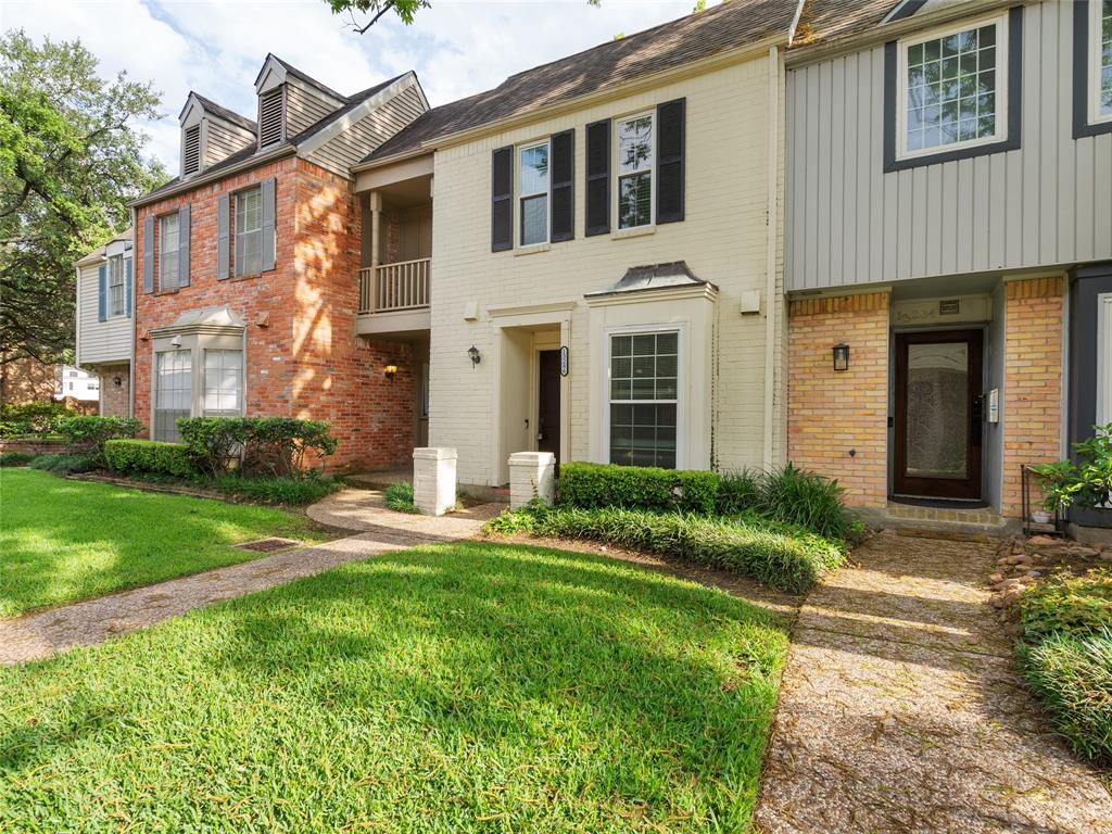 13286 Trail Hollow Drive, Houston, Texas image 4