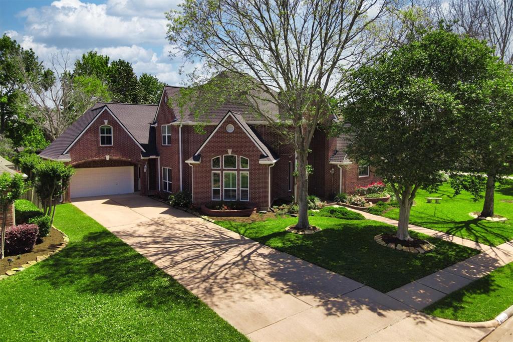 2114 Summerland Drive, Richmond, Texas image 2