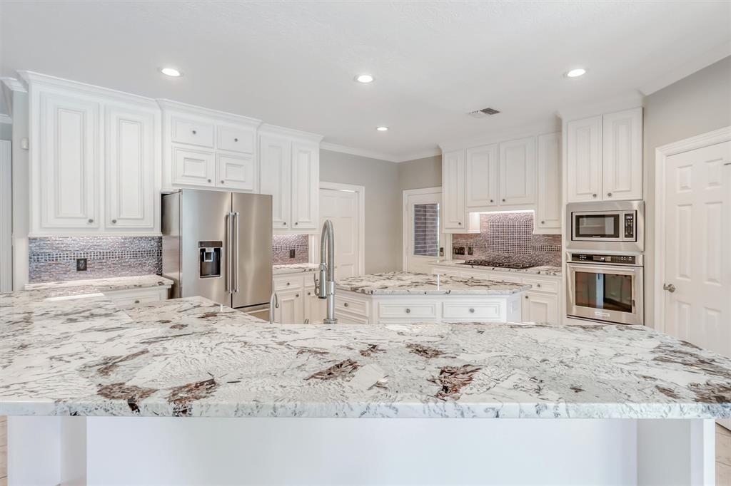 2114 Summerland Drive, Richmond, Texas image 18
