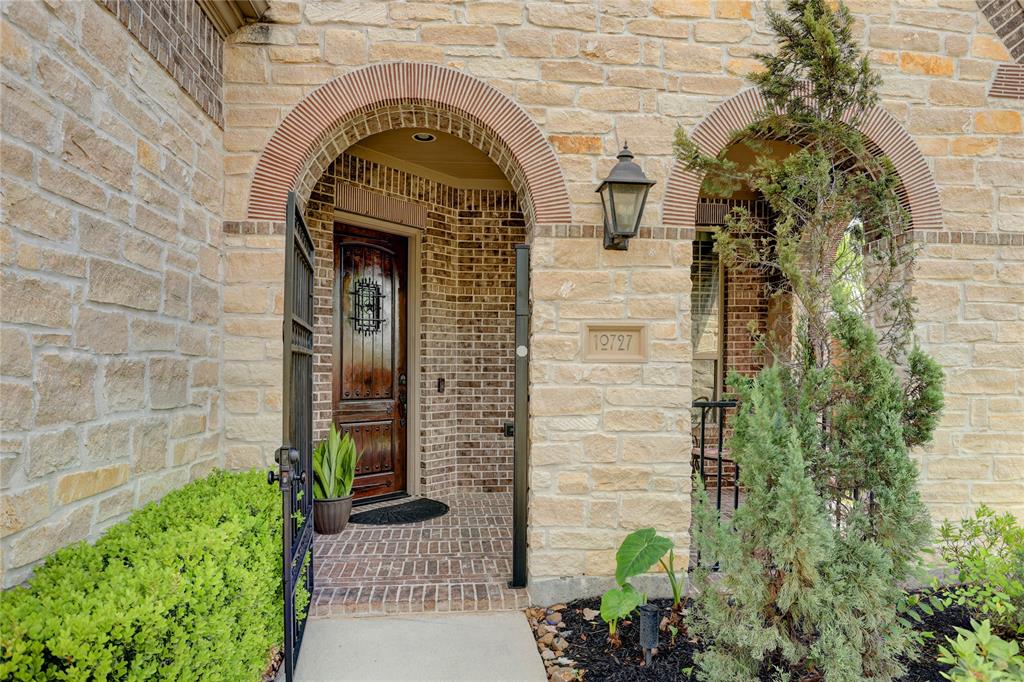 10727 Stone Isle Court, Richmond, Texas image 4