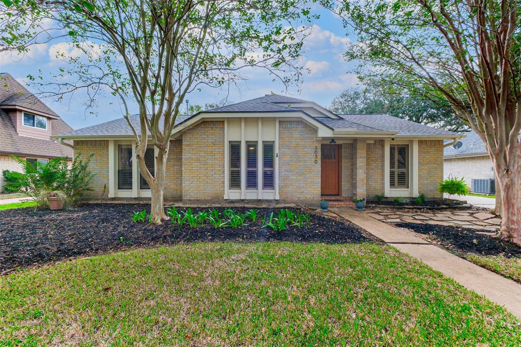 3030 Edgewood Drive, Sugar Land, Texas image 3