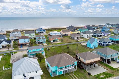 A home in Crystal Beach