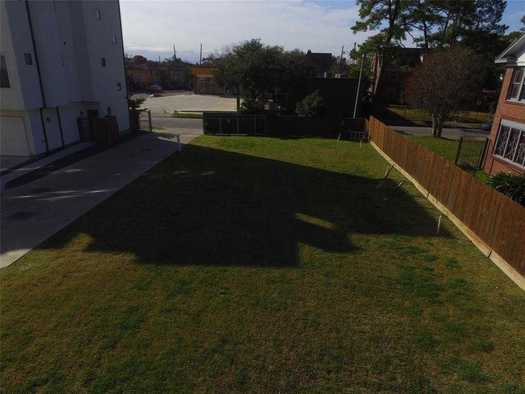 2551 Calumet Street, Houston, Texas image 11