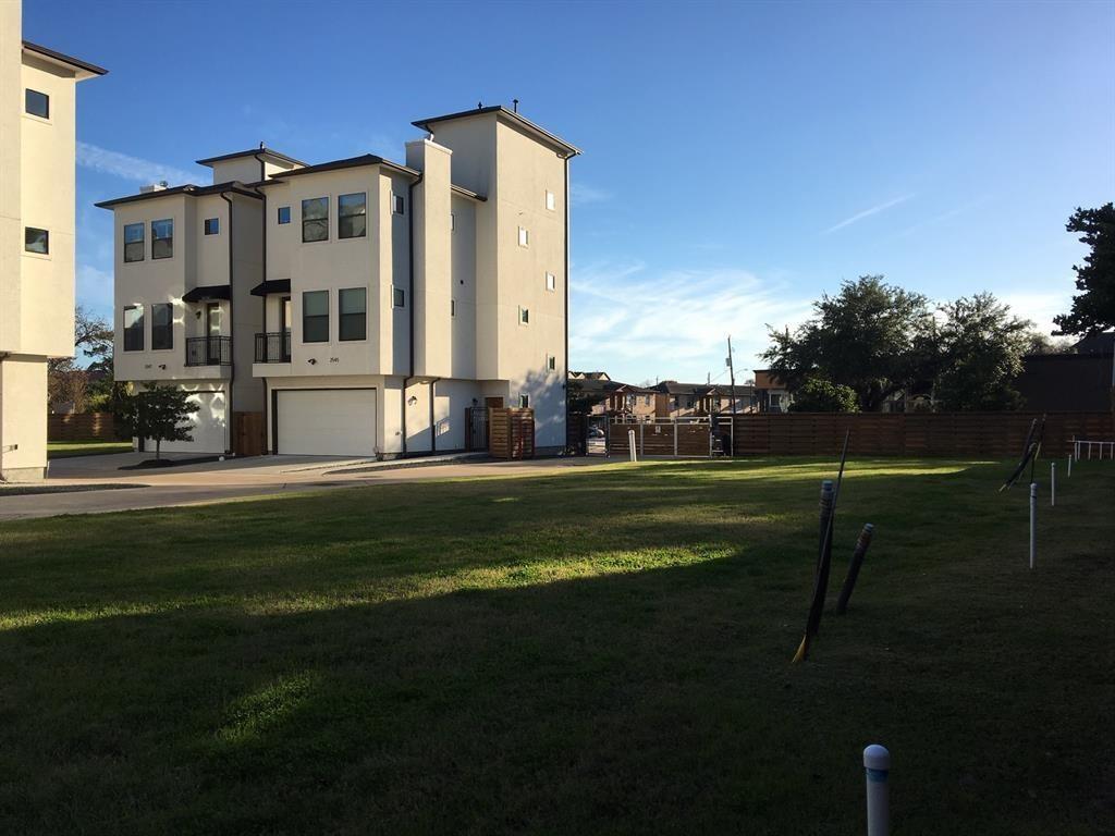 2551 Calumet Street, Houston, Texas image 17