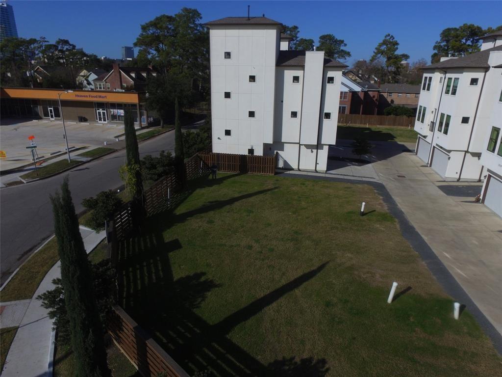 2551 Calumet Street, Houston, Texas image 7