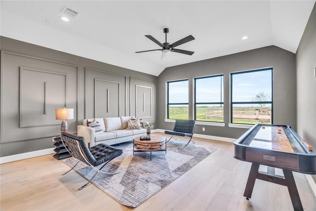1019 Lake Breeze Drive, Waller, Texas image 34