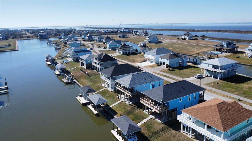 2120 Laguna Harbor Cove Boulevard, Port Bolivar, Texas image 8