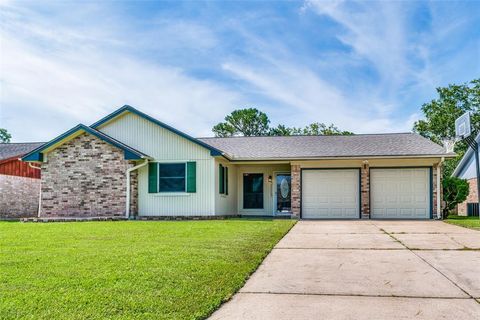 A home in League City