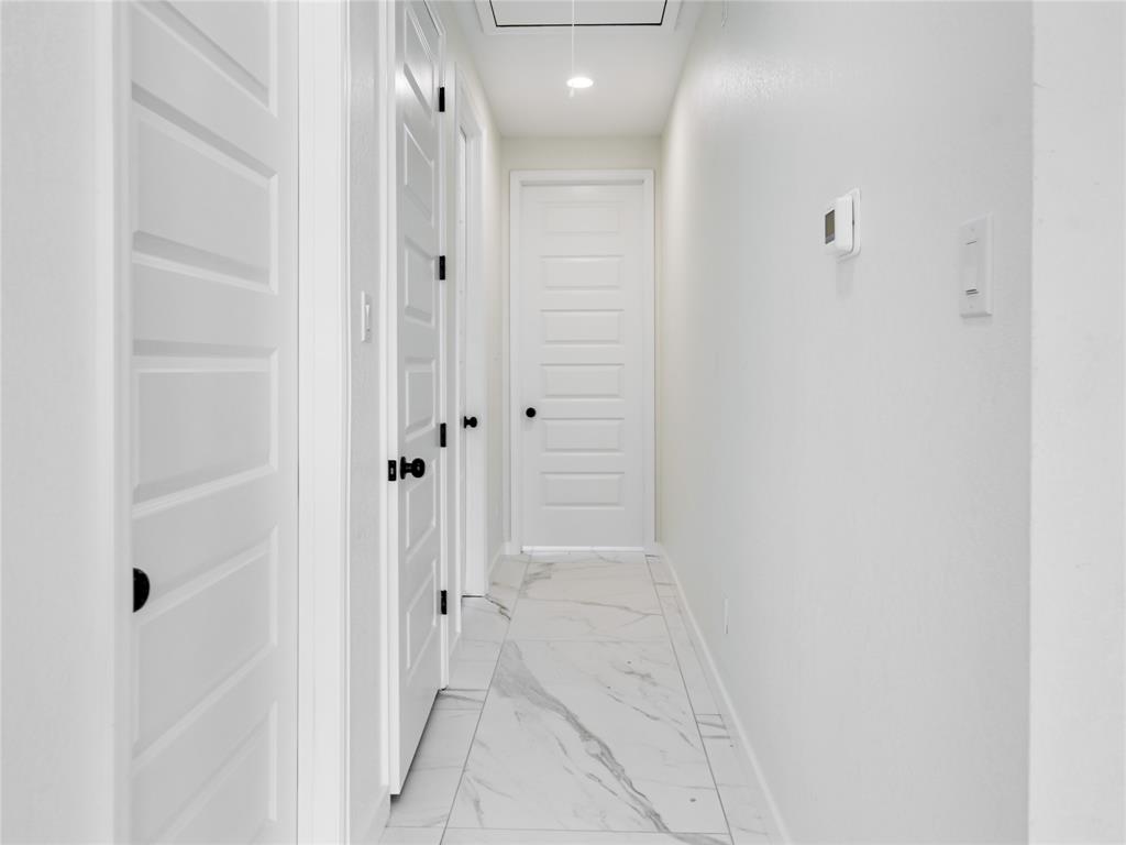 820 Angus Trail, Angleton, Texas image 18