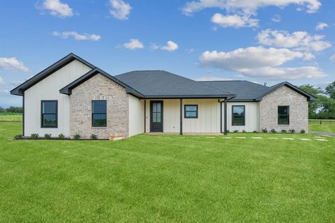 Photo of 4379 Collton Lane, Franklin, TX 77856 (MLS # 95420810)