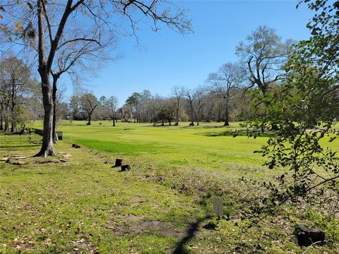 Single Family Residence in Conroe TX 824 Stone Mountain Drive 42.jpg