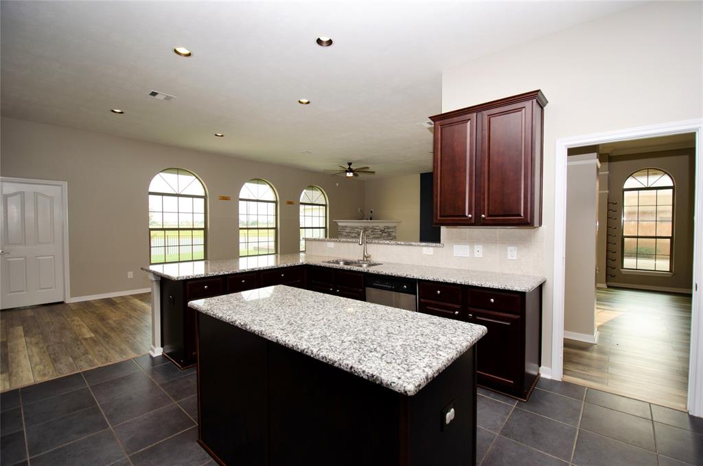 6530 Texoma Drive, Manvel, Texas image 7