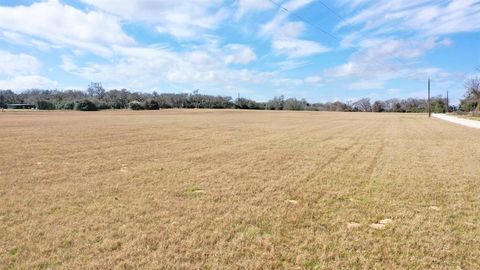 Photo of TBD County Road 470, Marquez, TX 77871 (MLS # 98148941) Photo of TBD County Road 470, Marquez, TX 77871 (MLS # 98148941)