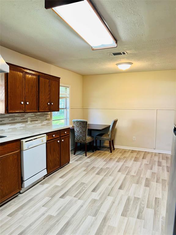 4919 Donald Street, Seabrook, Texas image 12